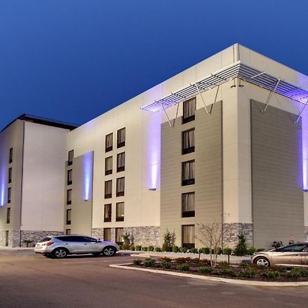Holiday Inn Express & Suites Jackson Downtown - Coliseum By Ihg Bagian luar foto