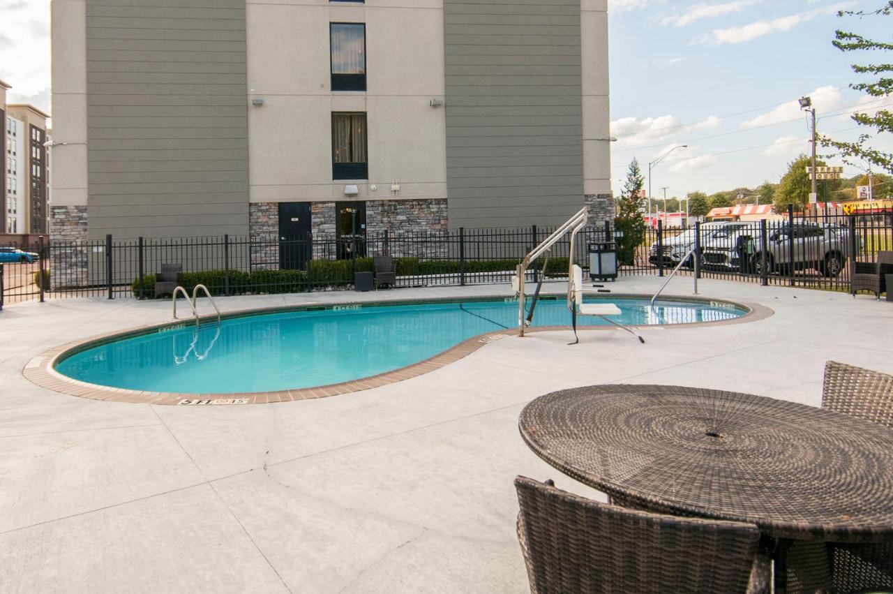 Holiday Inn Express & Suites Jackson Downtown - Coliseum By Ihg Bagian luar foto