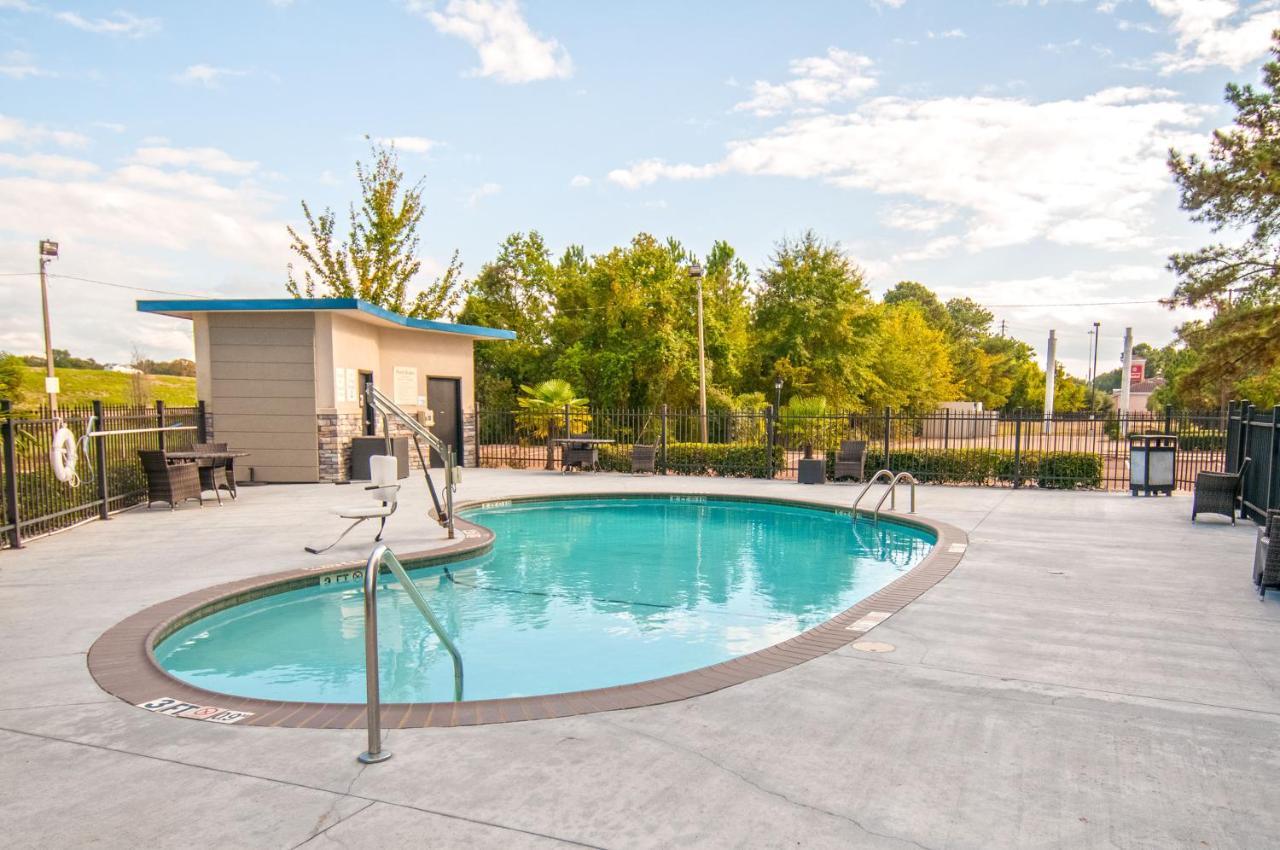 Holiday Inn Express & Suites Jackson Downtown - Coliseum By Ihg Bagian luar foto