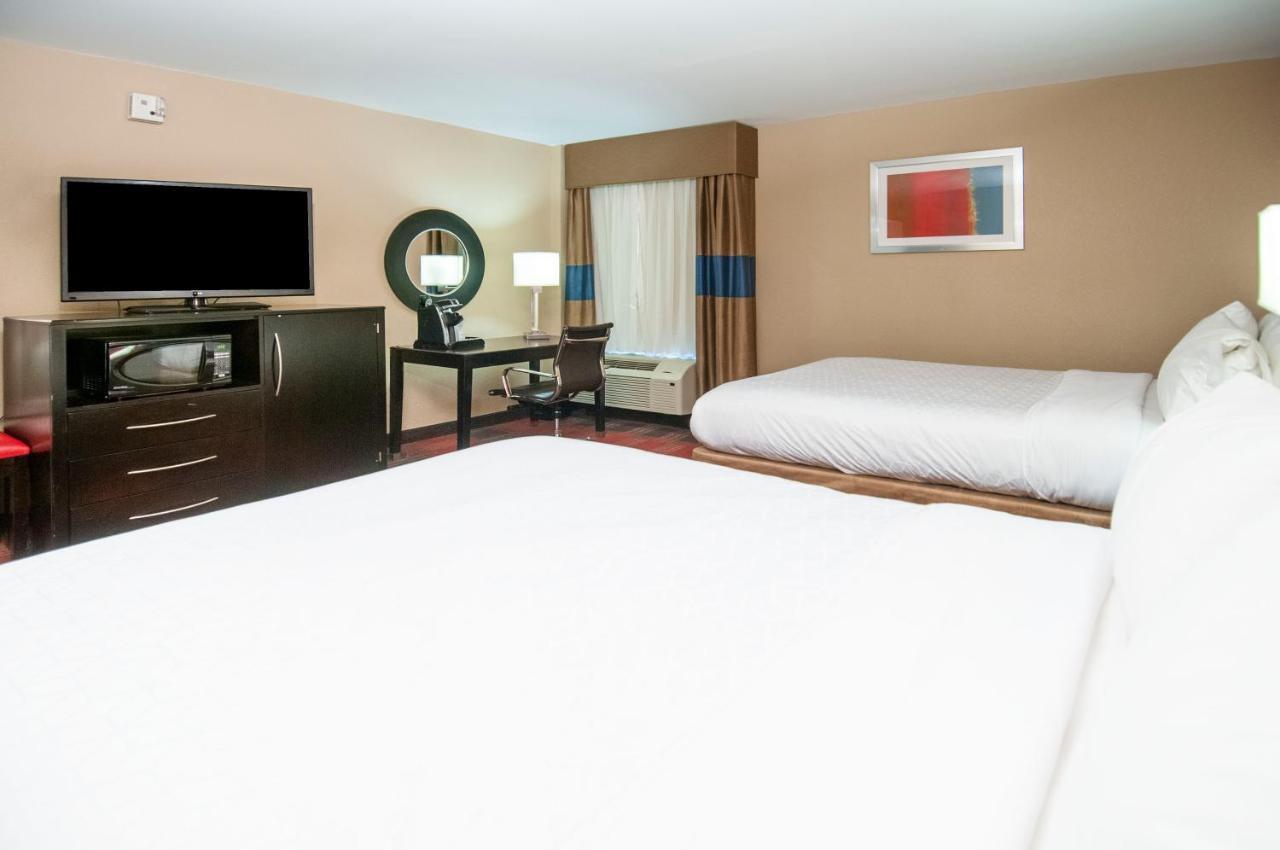Holiday Inn Express & Suites Jackson Downtown - Coliseum By Ihg Bagian luar foto