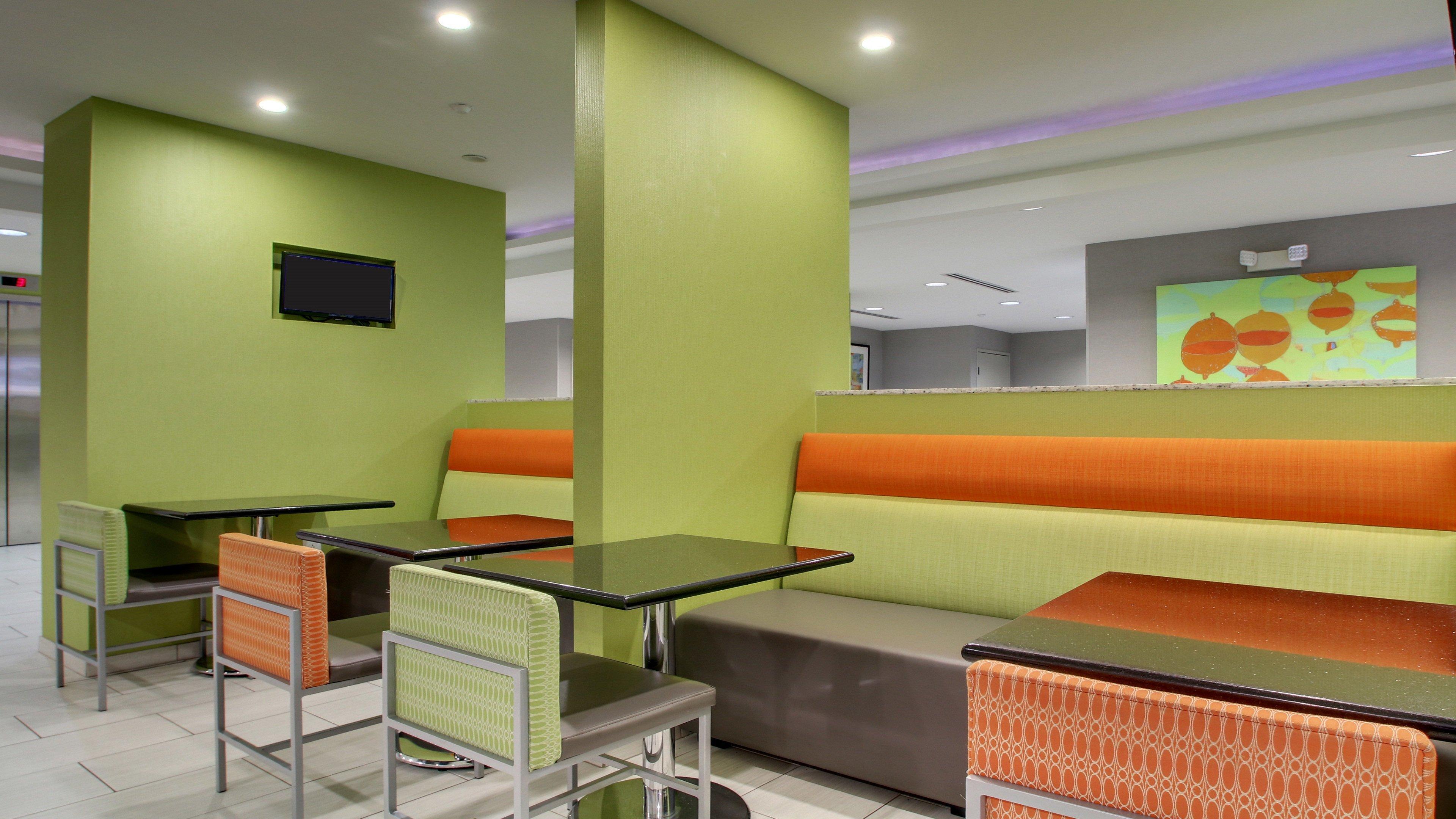Holiday Inn Express & Suites Jackson Downtown - Coliseum By Ihg Bagian luar foto